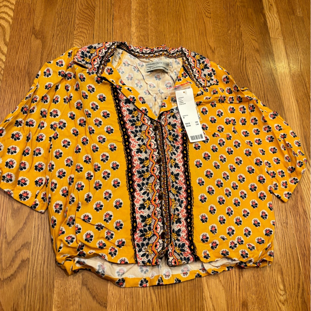 Women’s printed crop top